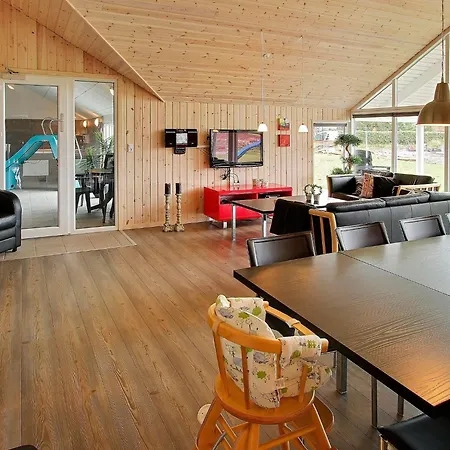 Semesterbostad 5 Star Holiday Home In Sydals