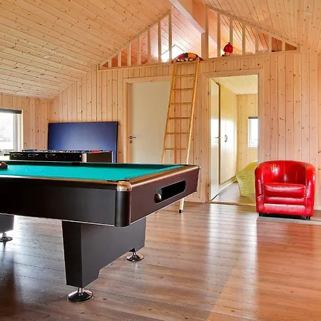 Luxury Pool By Sea - By Traum